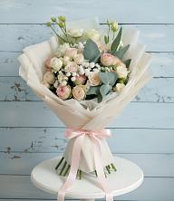 Букет цветов из:  Розы и Лизиантусы в Бриньковской
