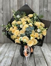 Букет цветов из:  Розы и Лизиантусы #REPLACE_PRED# Бриньковской