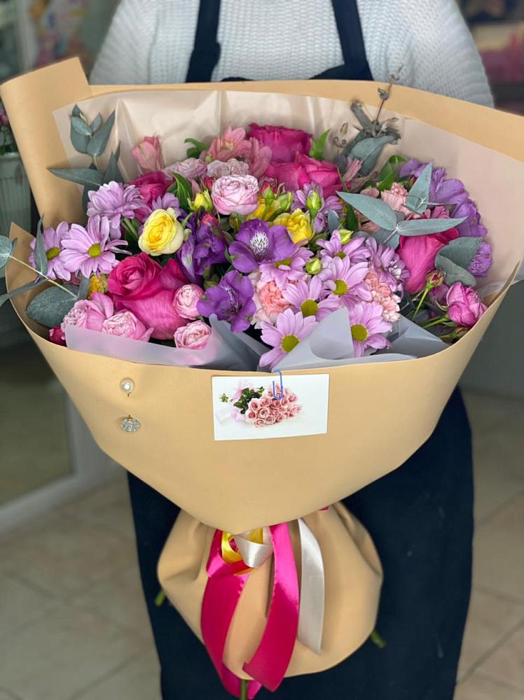 Букет цветов из: Хризантемы, Гвоздики и Альстромерии в Бриньковской