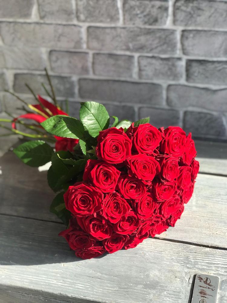 Букет Красные розы Фридом в Бриньковской