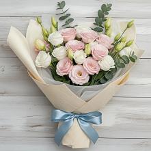 Букет цветов из:  Лизиантусы в Бриньковской