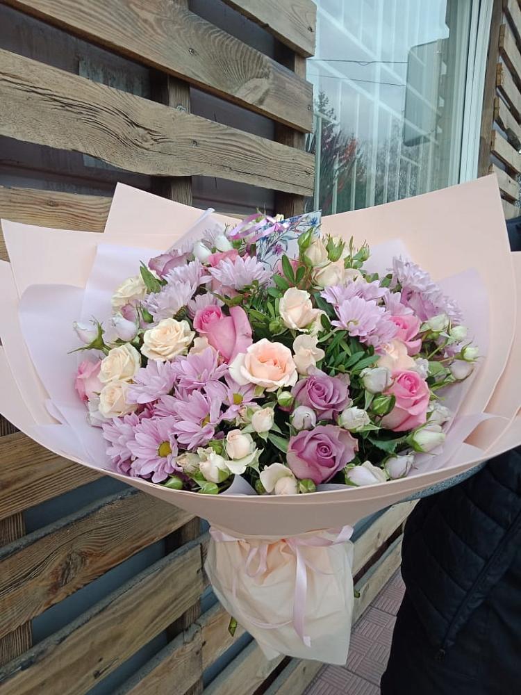 Букет цветов из: Розы и Хризантемы в Бриньковской