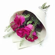 Букет цветов из:  Розы в Бриньковской