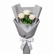 Букет 3 белые розы в Бриньковской