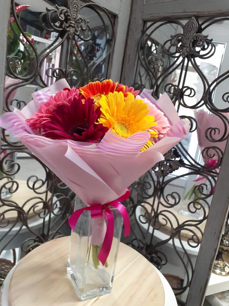 Букет цветов из: Герберы в Бриньковской