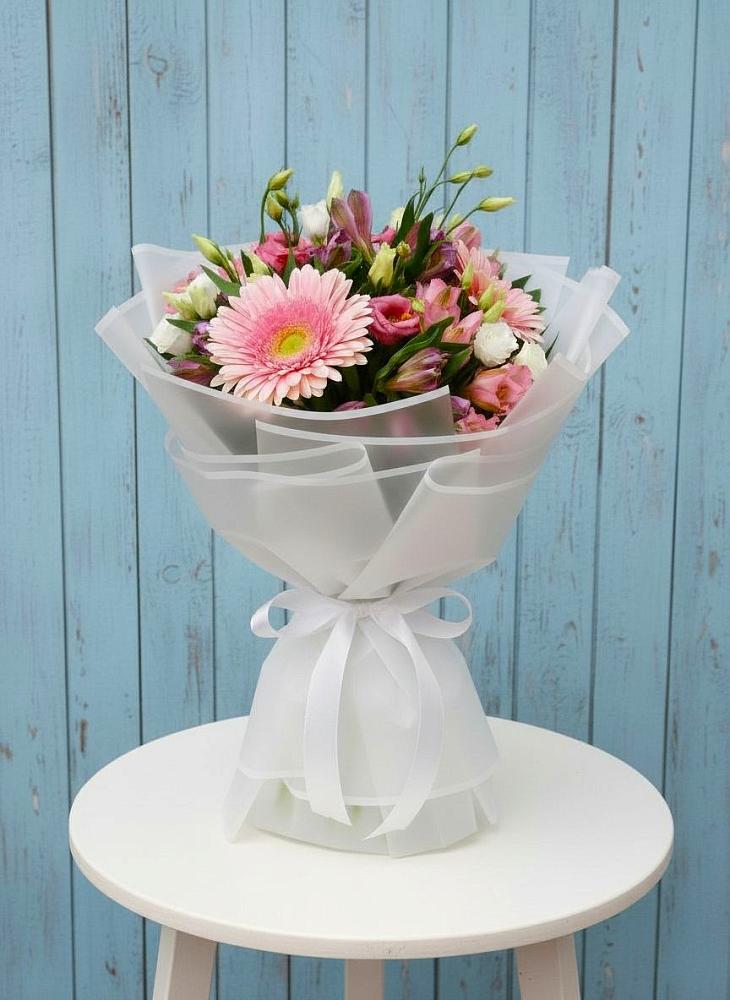 Букет цветов из: Герберы, Альстромерии и Лизиантусы в Бриньковской