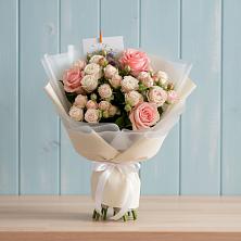 Букет цветов из:  Розы в Бриньковской