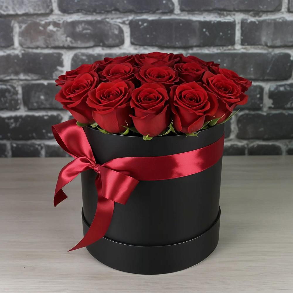 Цветочная композиция из Розы в шляпной коробке в Бриньковской