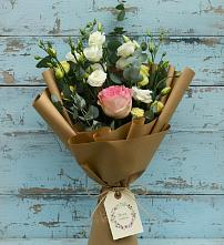 Букет цветов из:  Розы и Лизиантусы в Бриньковской