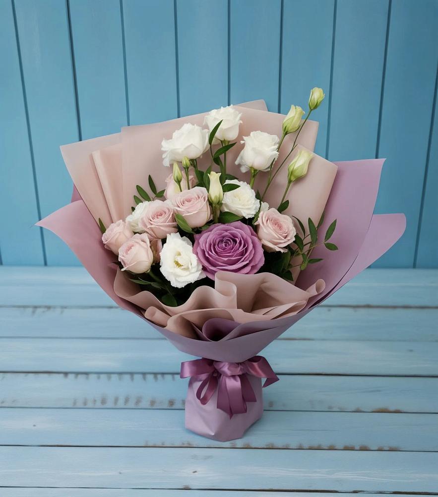 Букет цветов из: Розы и Лизиантусы в Бриньковской